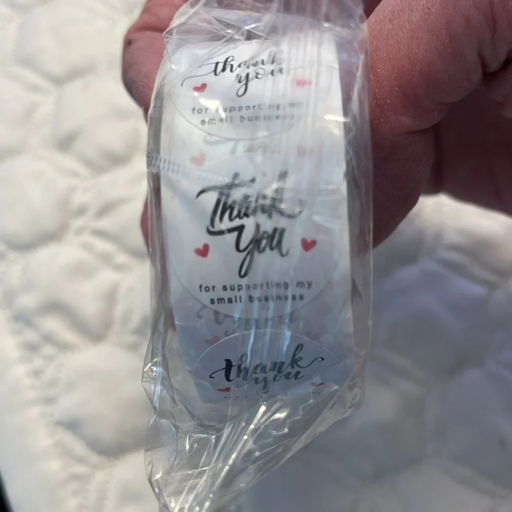 New In Plastic Roll of 500 Thank You Stickers Size 1 inch